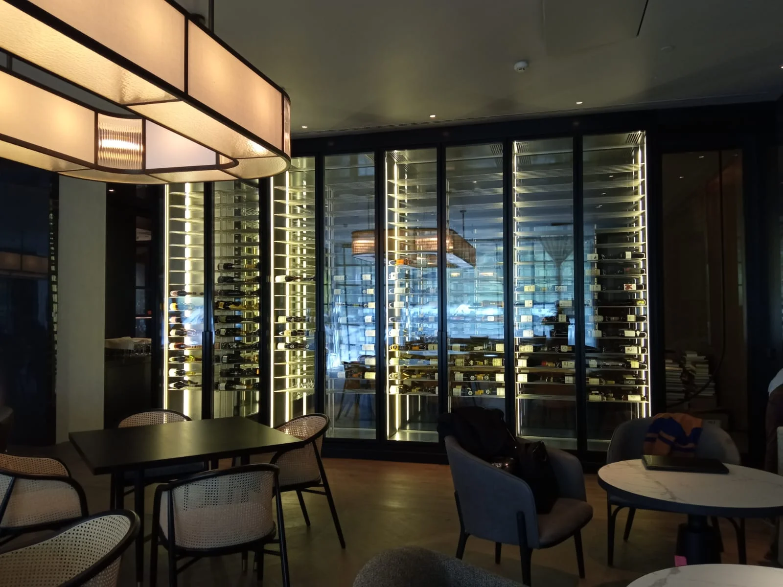 Bodega acristalada · Sarrià